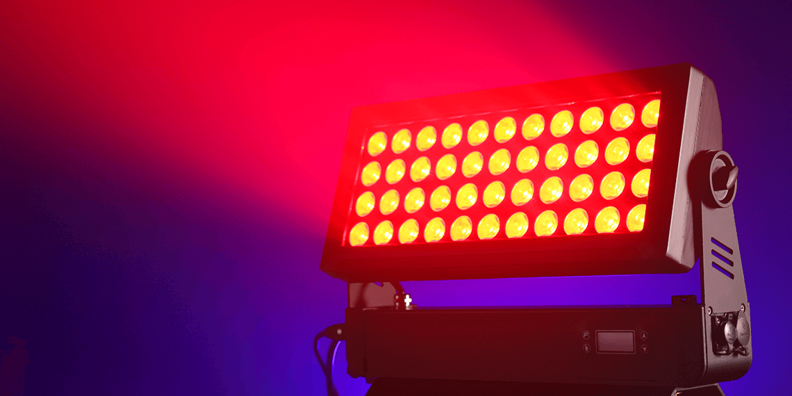 P5-44 RGBW 4IN1 LED WASH LIGHT