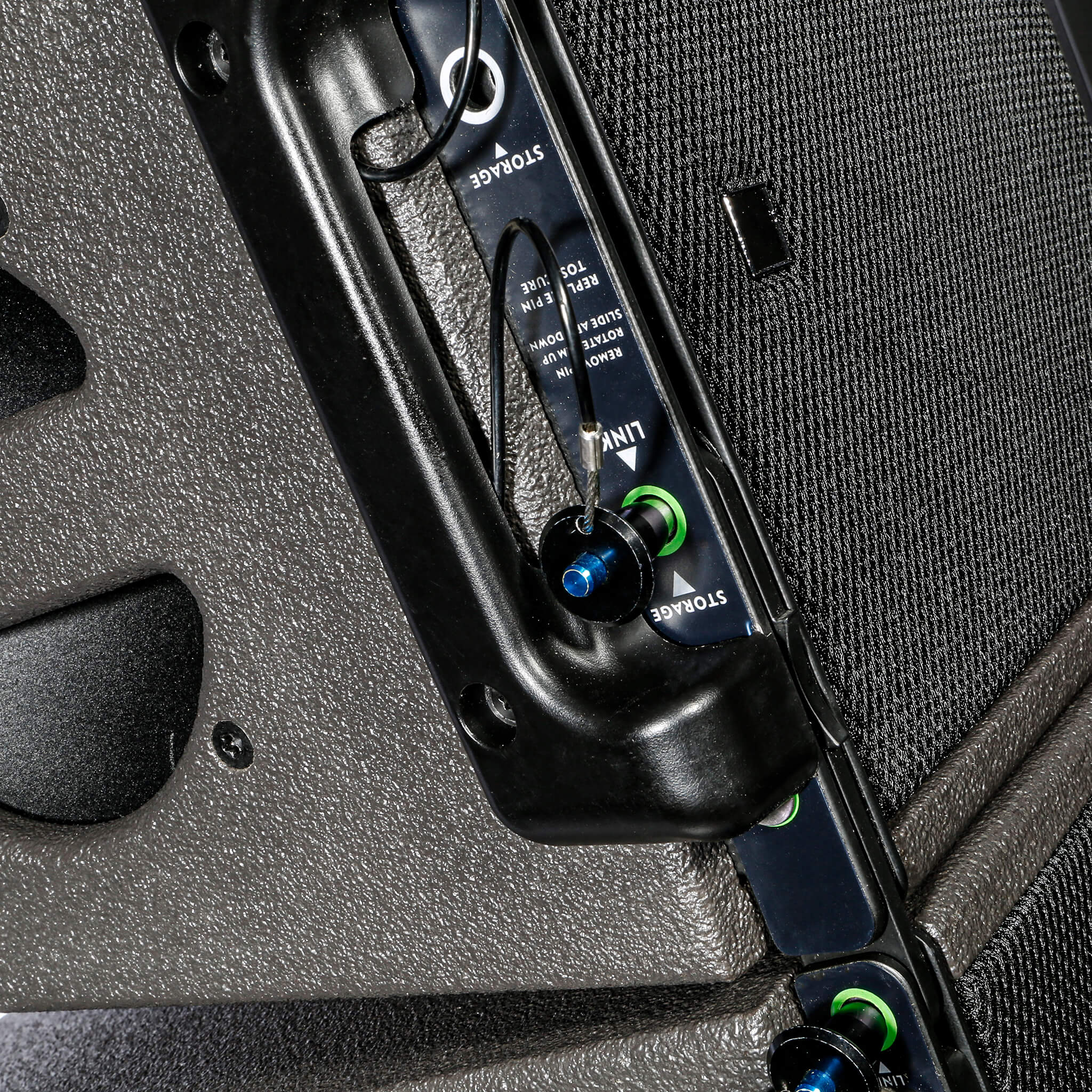 KARA II ctive-K28II Active Active Compact line array, 2-way active, dual 8″ LF