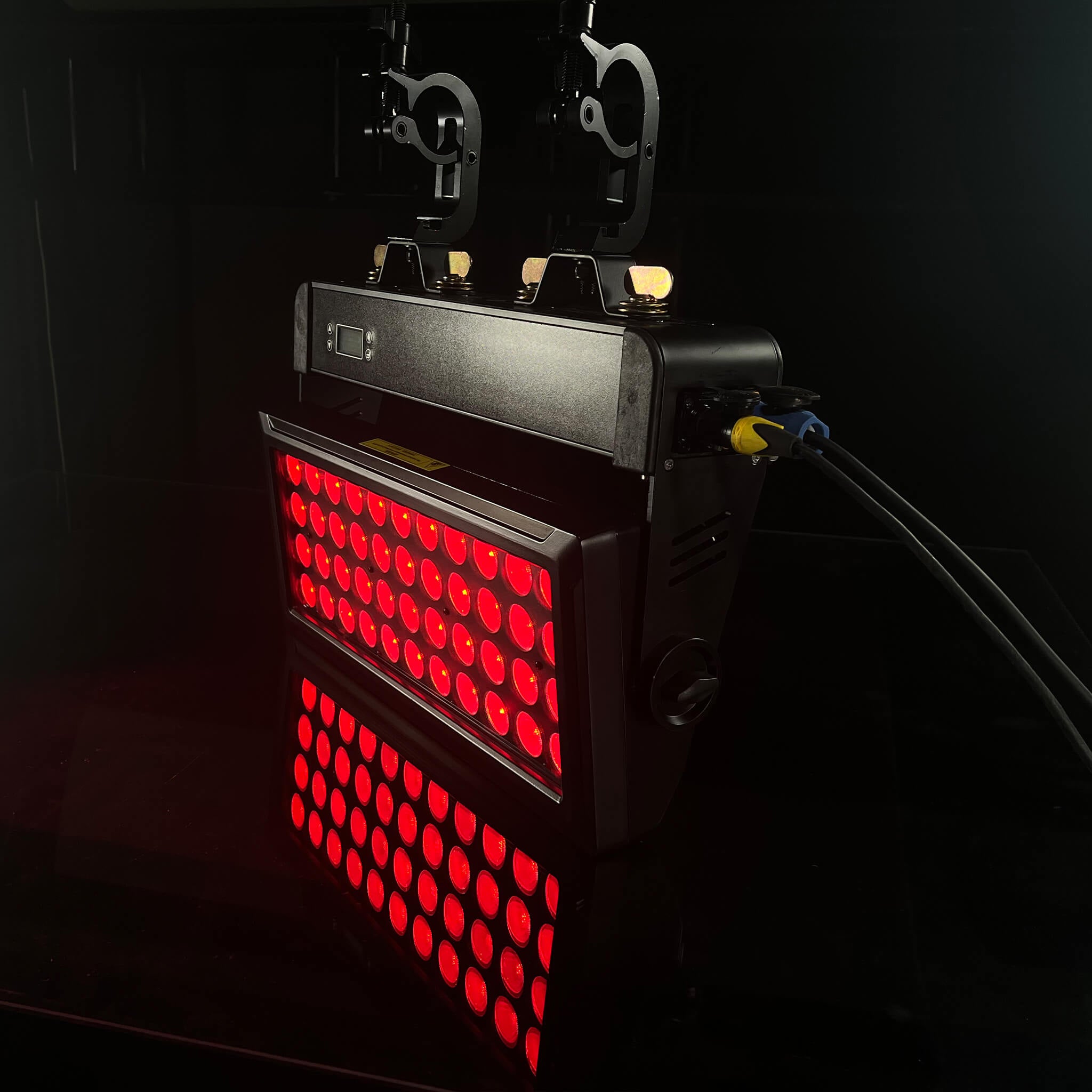 P5-44 RGBW 4IN1 LED WASH LIGHT