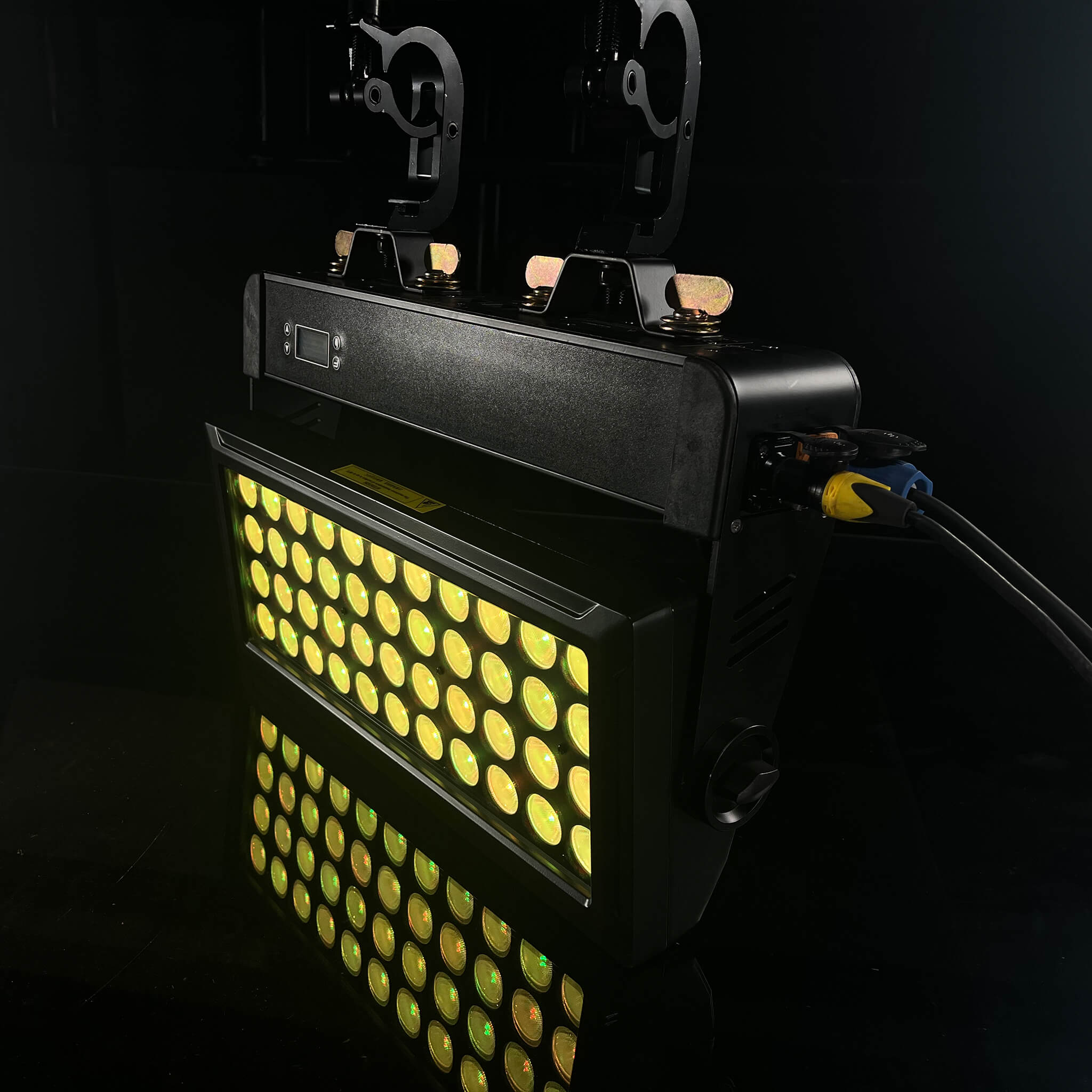 P5-44RGBW LUZ DE LAVADO LED 4 EN 1