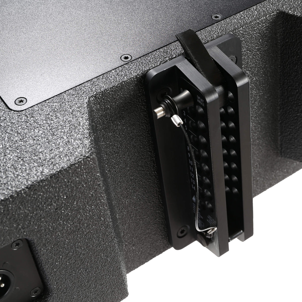 V8-V28P Compact line array, 3-way dual 10″ LF